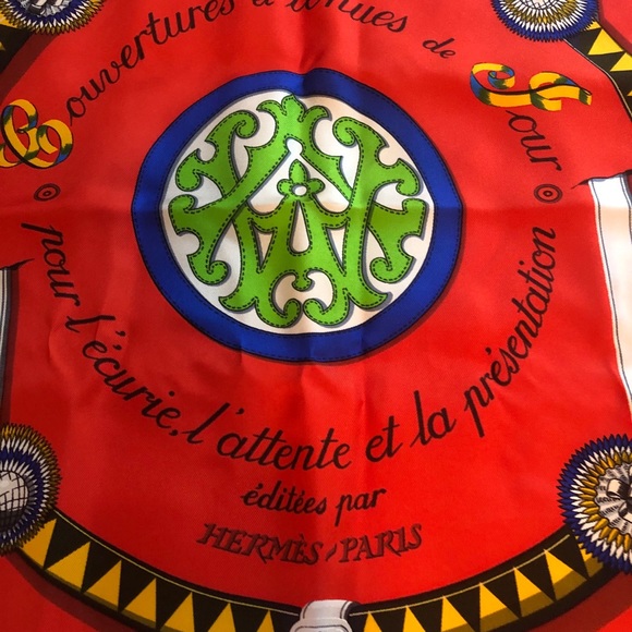 Hermes Scarf from Paris (REAS OFFERS ENTERTAINED) - Picture 2 of 7